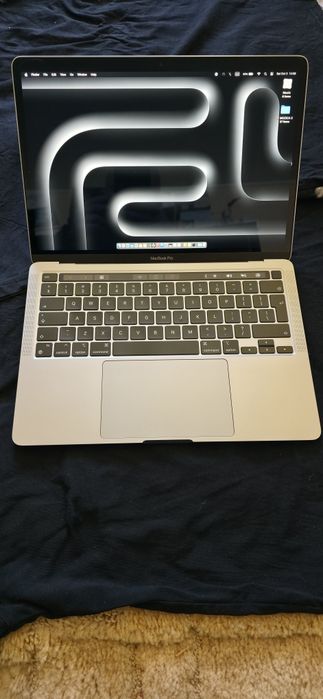 Macbook pro m2, full box