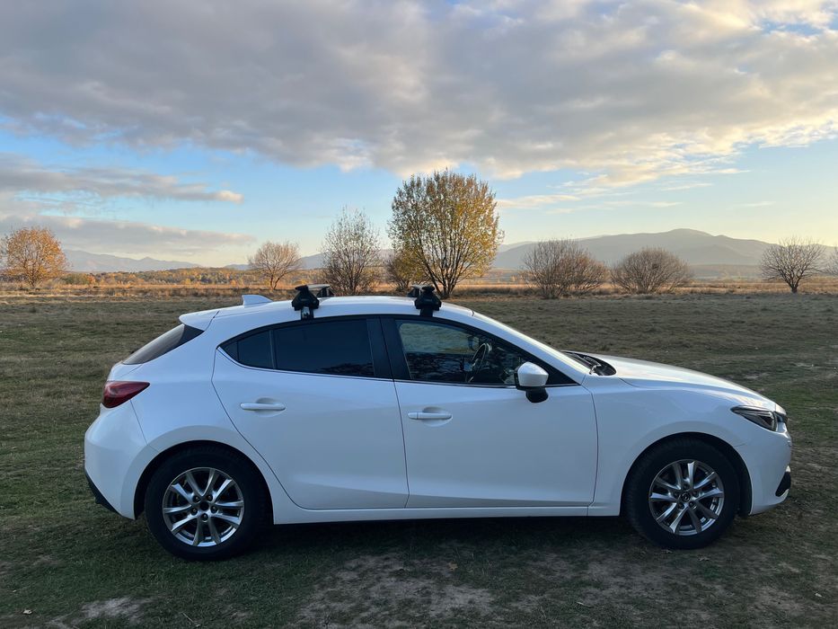 Vand mazda 3 hatchback model 2014