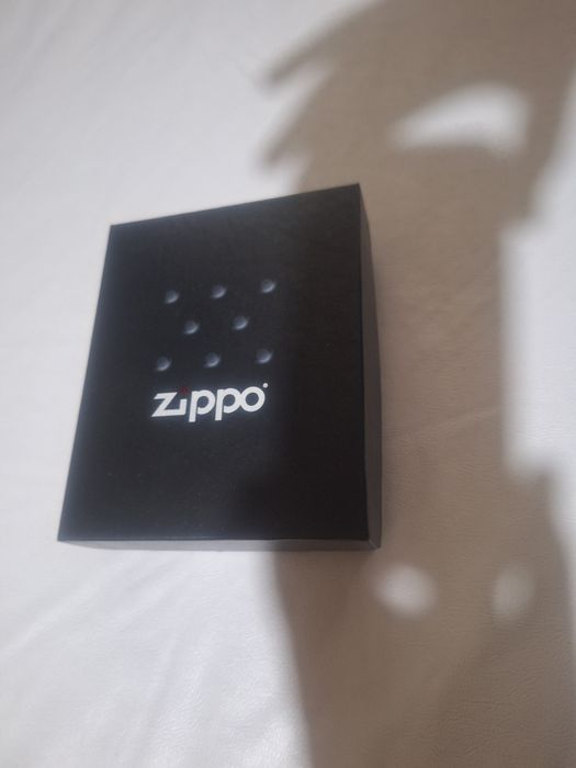 Vând bricheta zippo personalizată