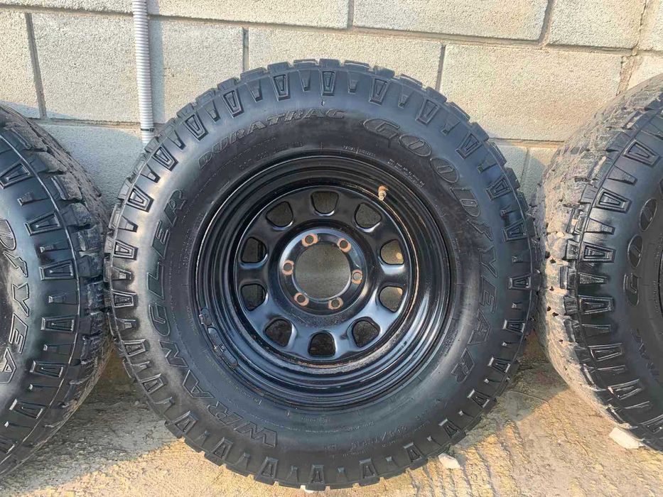 Гуми Wrangler 265/70/16 и джанти 8j 16” 6x139.7