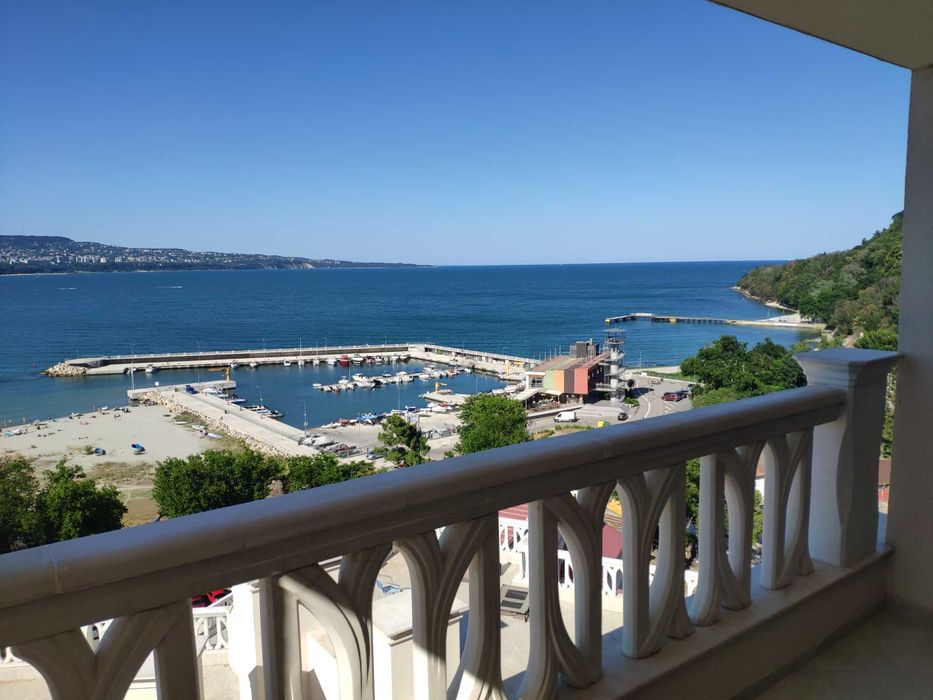 Дава се под наем Тристаен апартамент в Варна, Аспарухово - 113 кв.м за 950 € - Снимка #15