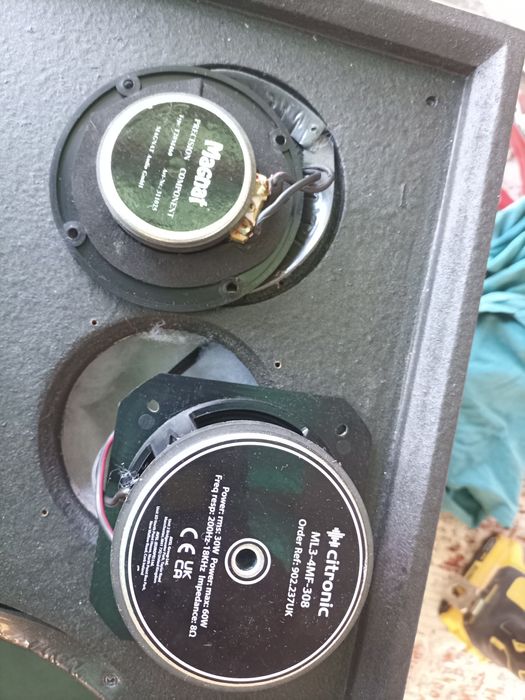 Boxe de podea plus amplificator