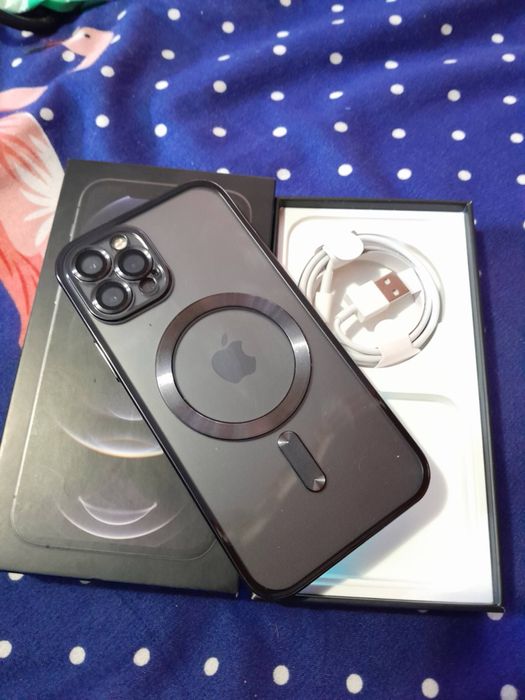 Iphone 12 pro black 256g cu husa