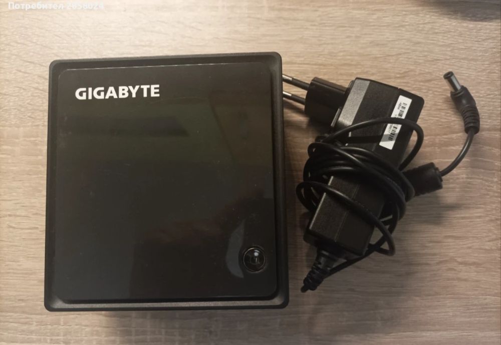 Мини компютър GIGABYTE Brix-3160