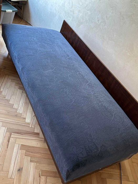 Продавам единично легло с ракла