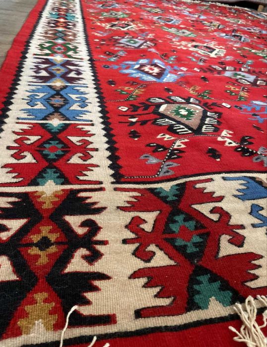 Автентичен  Чипровски килим