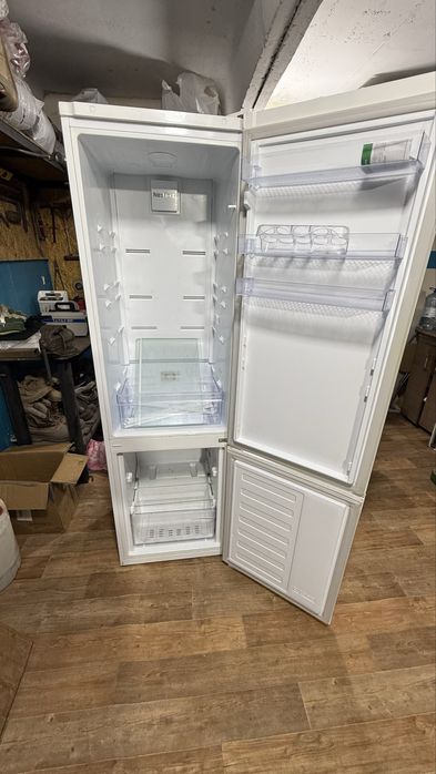 Холодильник beko