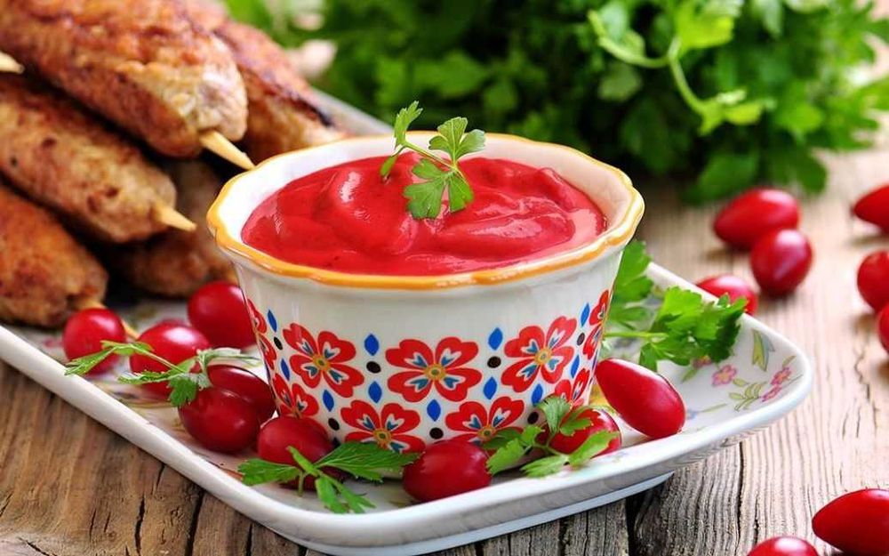 Продаём ягоду Кизил.