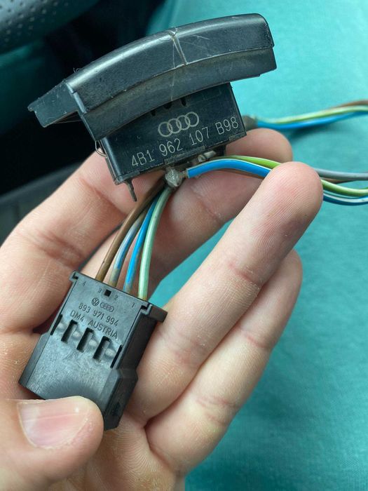 Продавам бутон за централно заключване за ауди