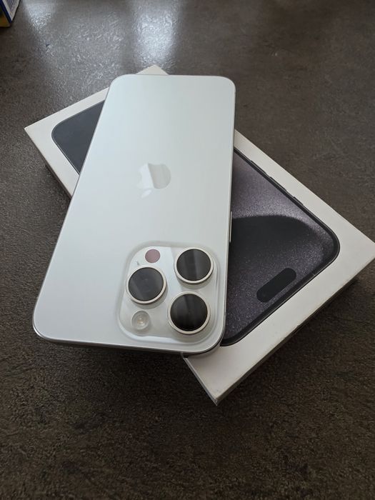 iPhone 15 Pro Max Titanium White 256gb