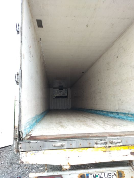 Spatiu depozitare  in container ,izoterma,frigorific bine izolat parcare pe proprietate. ,