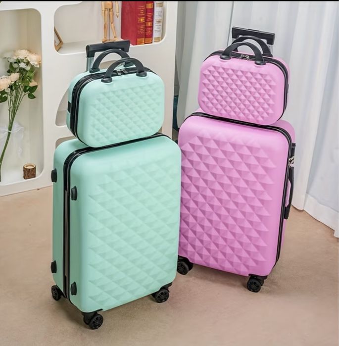 Нови ! Куфари с колелца