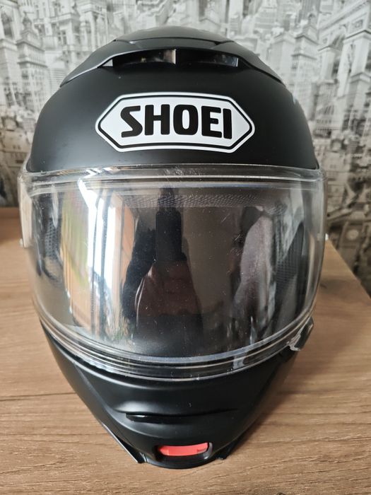 Shoei Neotec 2 размер М.
Каската е в отлично състояние.
Цена 300 Евро
Цена със Sena Srl 2 450 евро. 
Само Sena 150 евро