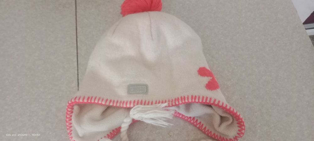 Шапки детские лет 2-3 лет