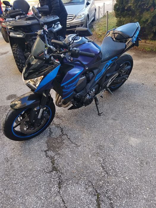 Kawasaki z800 син