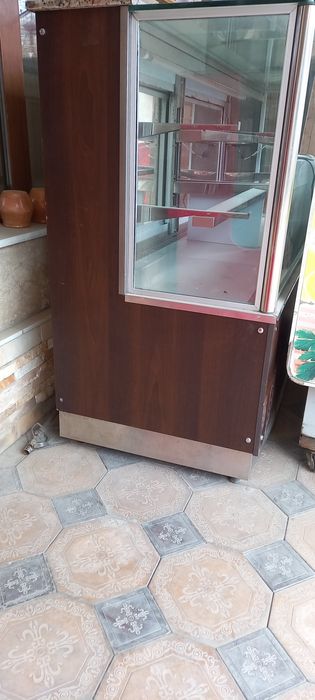 Витринные холодильники. AZN. Витрина Музл