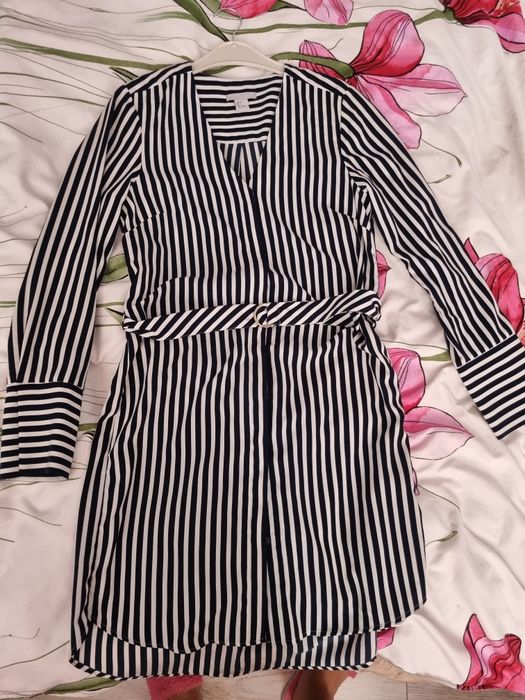 Vand rochie stil cămașă