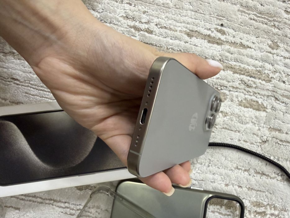 iPhone 15 Pro 128 GB, серый цвет
