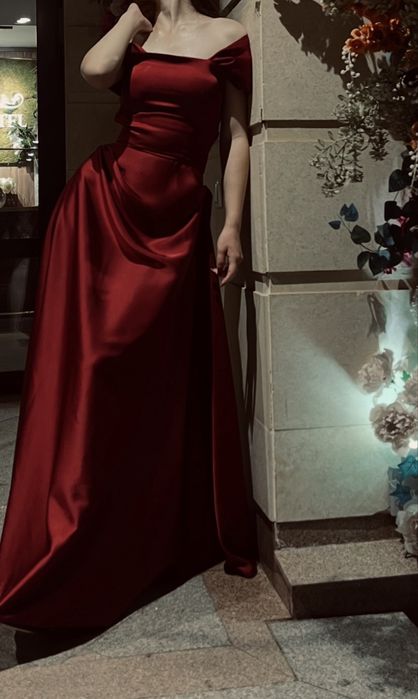 Вечернее платье