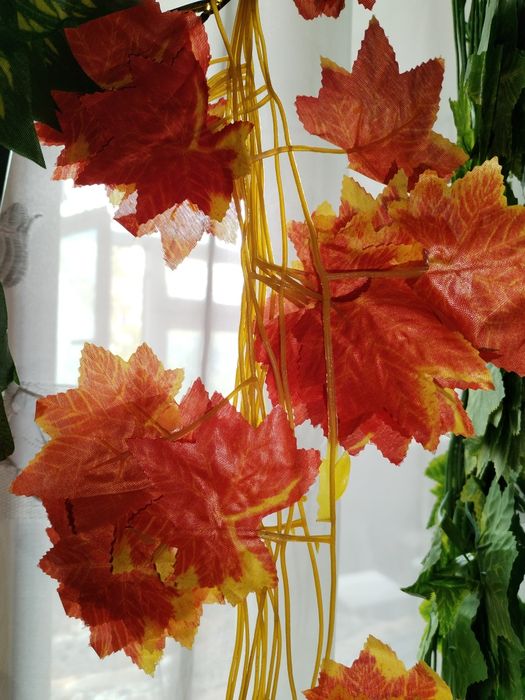 Листья для декора в упаковке 12 прутьев