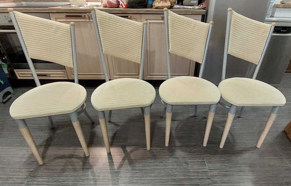 Намалено! Комплект маса и 4 стола