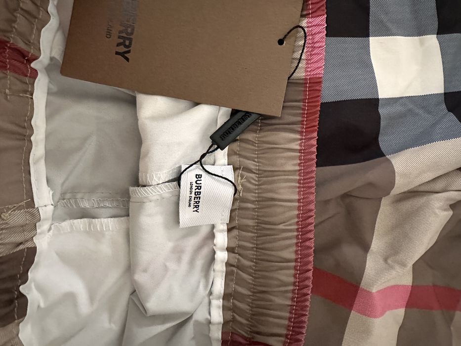 Pantaloni burberry scurti