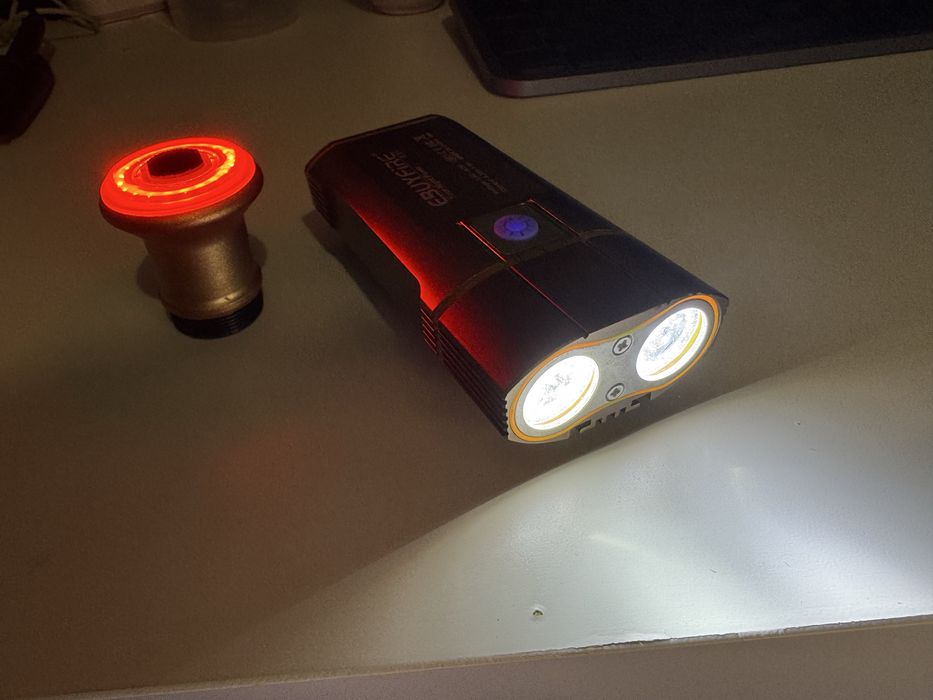 Lumini bicicleta cu acumulator