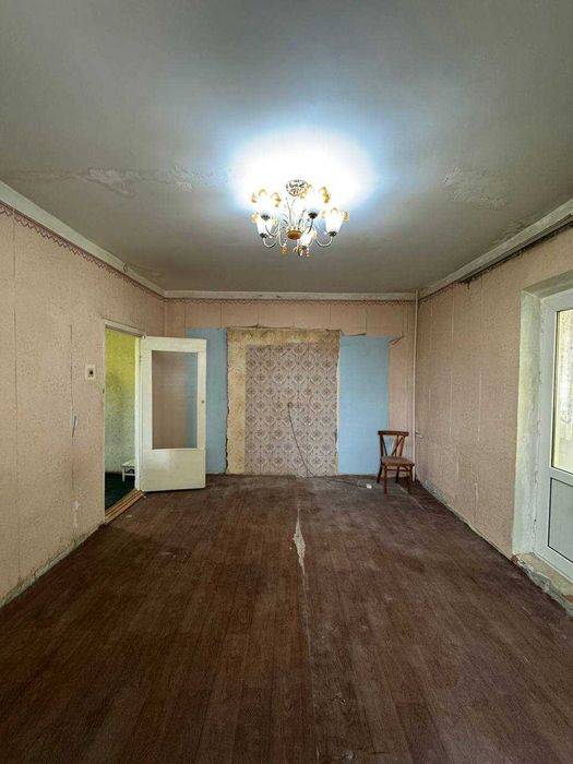 Kvartira sotiladi: Narxi: 39.000$ savdosi bor