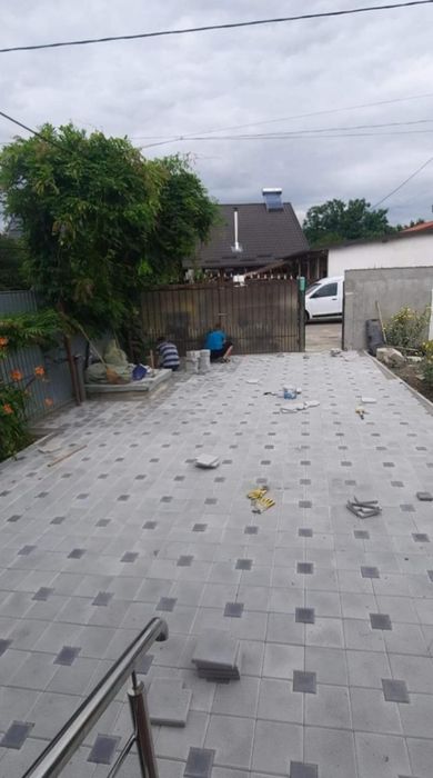 Pavaje pavele model Solzi Combi de la 42lei mp Manoperă Montaj Dale