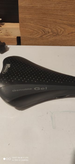 Седалка за велосипед Selle Italia и велосипедни къси гащи