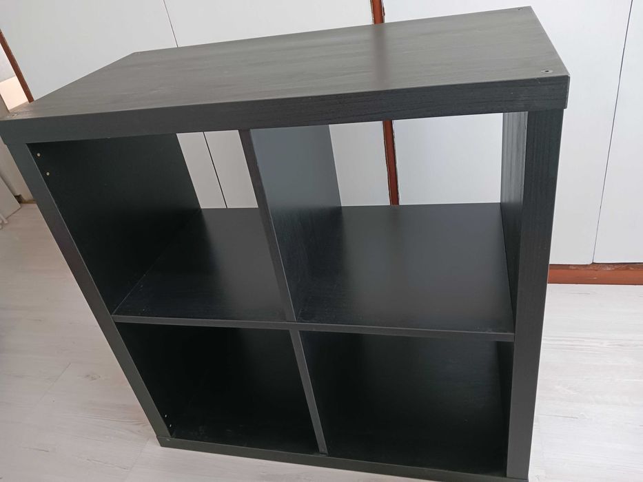 Продавам две шкафчета, ефирни