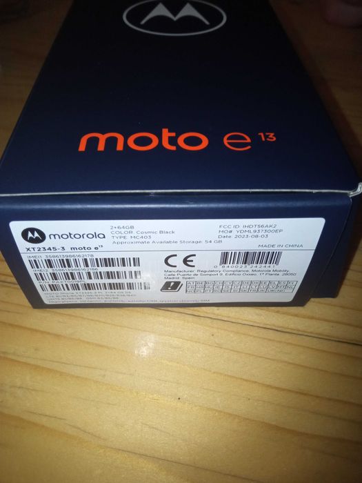Moto E 13 чисто нов, не използван.