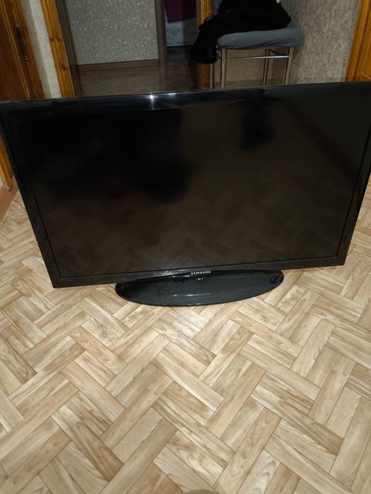 Продам телевизор