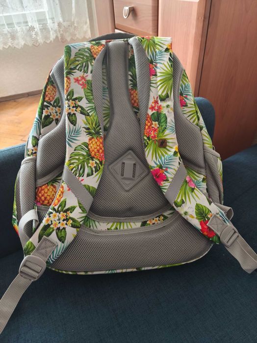 Нова ученическа раница Hash