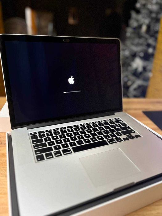 Apple MacBook Pro, Mid 2015