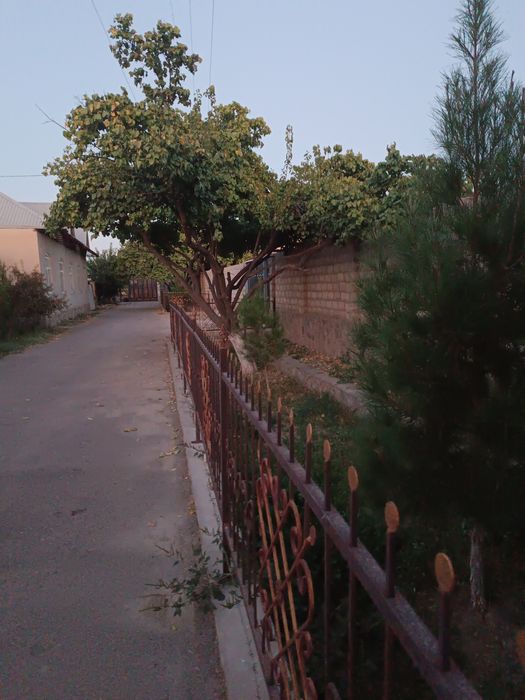 Ховли Срочно сотилади Аргунда