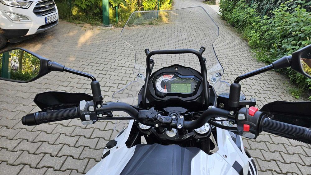 Motocicleta Touring/Adventure Benelli 502x TRK - an 2024 - 950 km