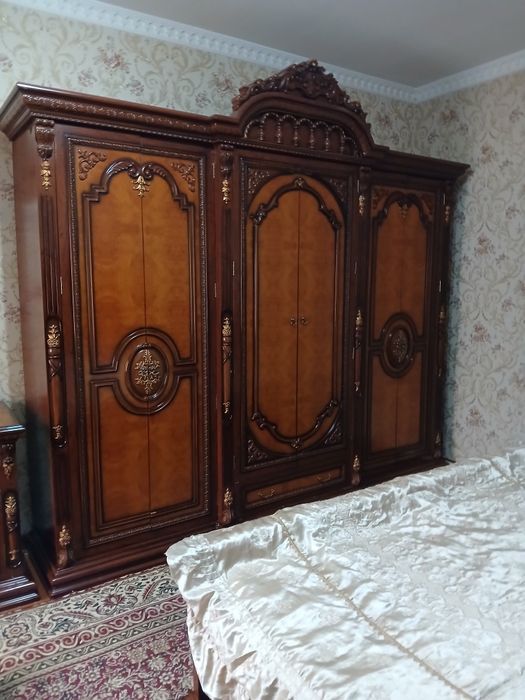 Спальный гарнитур ( Дубайники) сотилади Мебель холати яхшиНархи