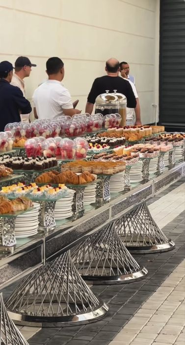 Кейтеринг в Ташкент . Фуршет. Кофе брейк. Аренда кактелний стол