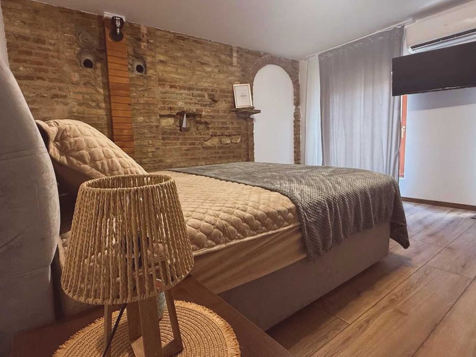 Нощувки в сърцето на Варна