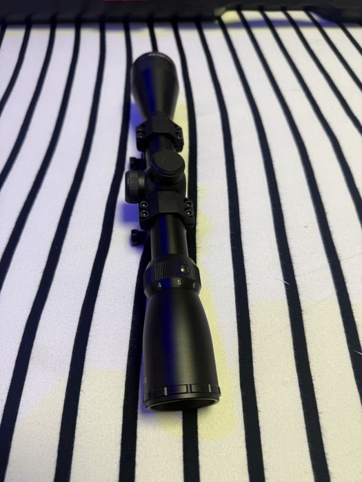 Продавам 2 бр. Оптики