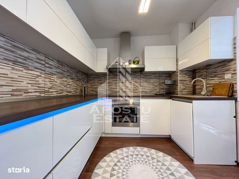 Apartament cu 5 camere pe doua nivele, zona Modern — fotografia 3