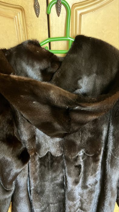 Продаю норка шубу