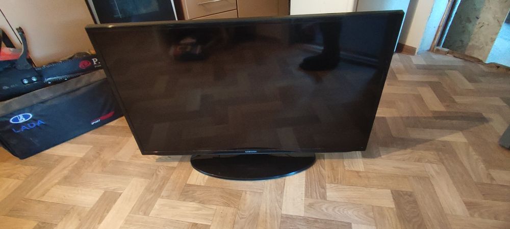 Телевизор Samsung LED
