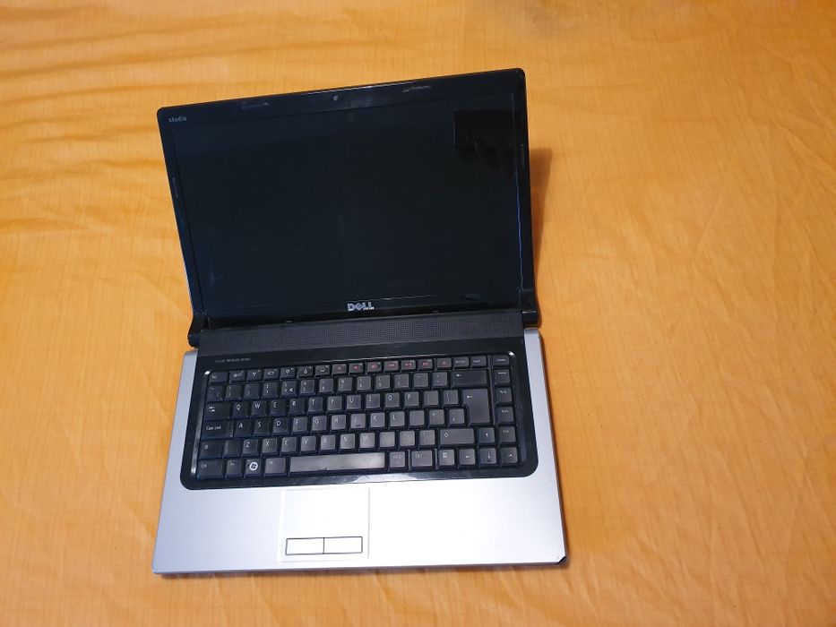 Лаптоп Dell в добро състояние