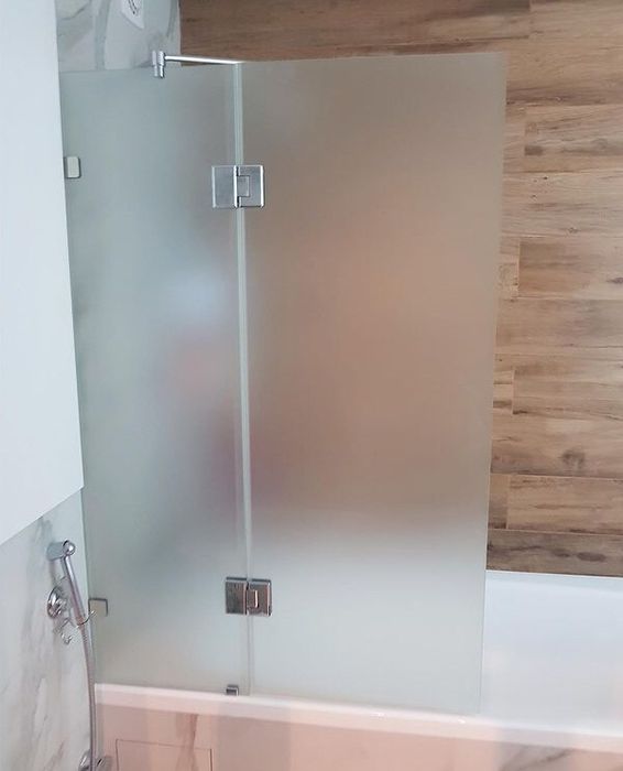 Шторки на ванну