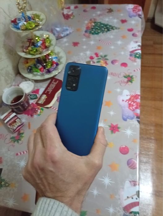 Продам телефон хороший