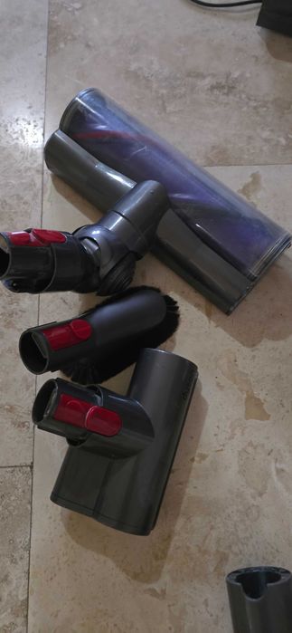 Aspirator Dyson v10