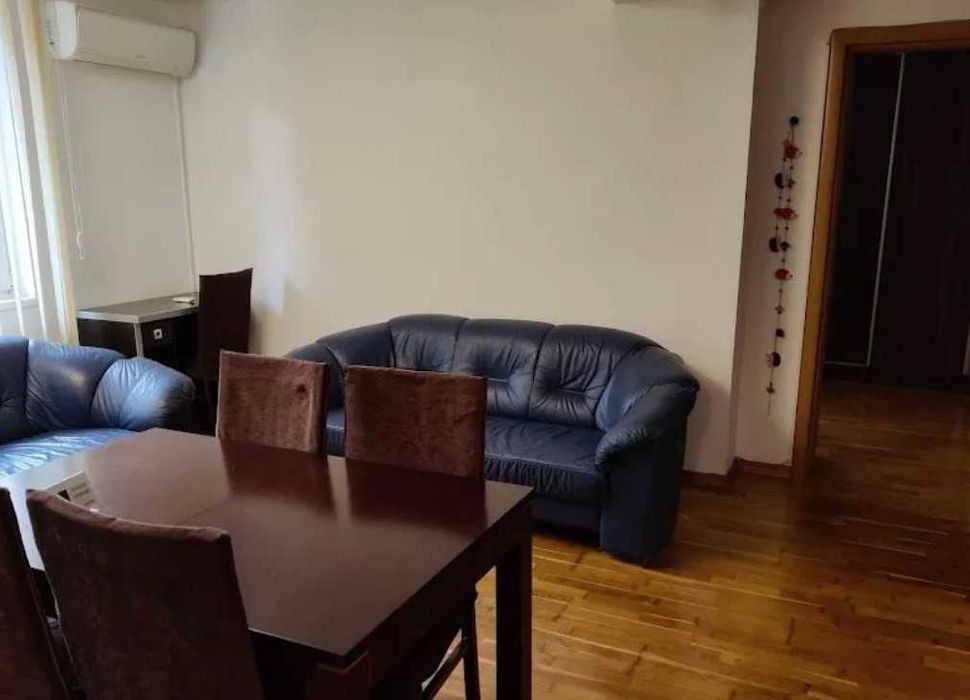 Дава се под наем Тристаен апартамент в Пловдив, Централна гара - 78 кв.м за 249.9 € - Снимка #1