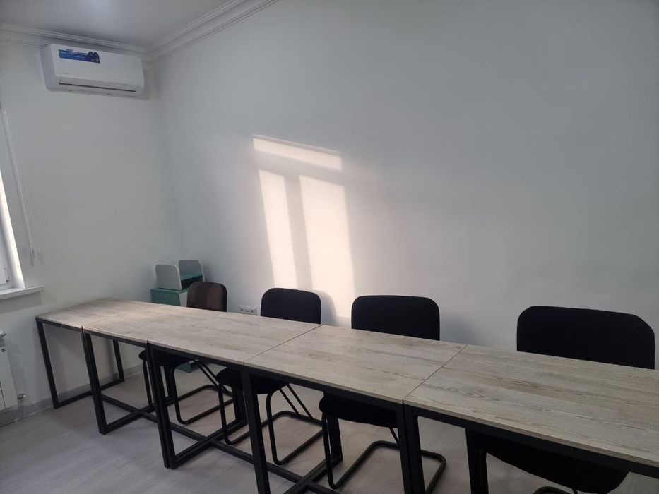 Столы и стулья для учебных центров